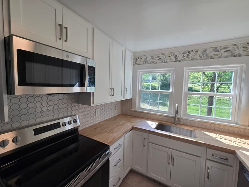 Ooltewah House: 4094 University Drive