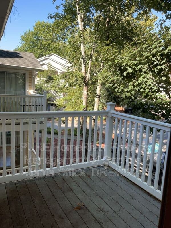 Marrieta Condo: 1505 Augusta Dr Se