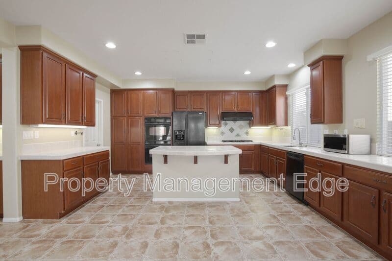Murrieta House: 29702 Killean Ct
