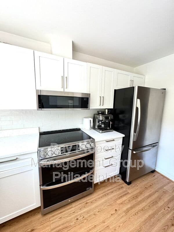 Philadelphia House: 834 N Newkirk St