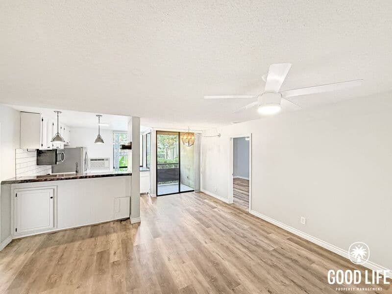 San Diego Condo: 6930 Hyde Park Drive