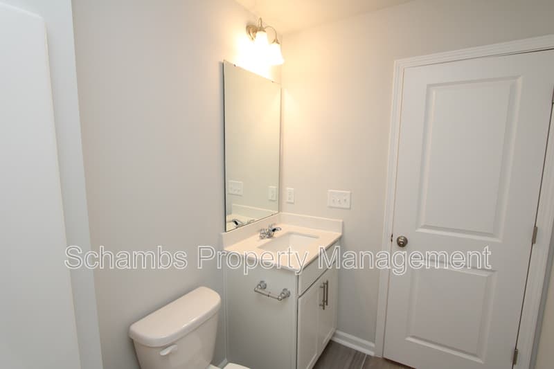Apex Townhome: 510 Light Oak Way
