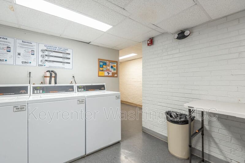 Washington Condo: 3010 Wisconsin Ave, NW