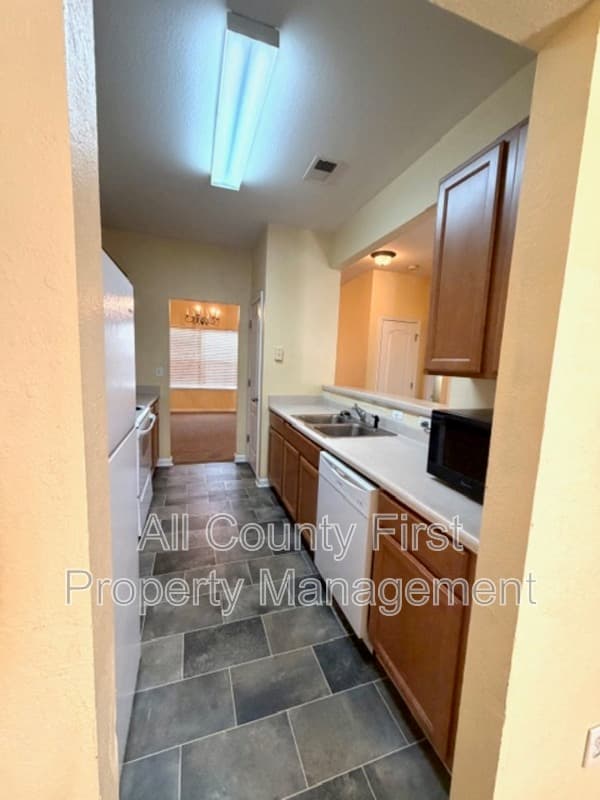 Lithonia House: 1368 Rogers Trce