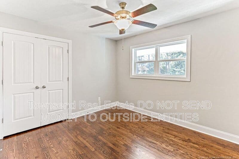 Fayetteville House: 315 Westview Dr.