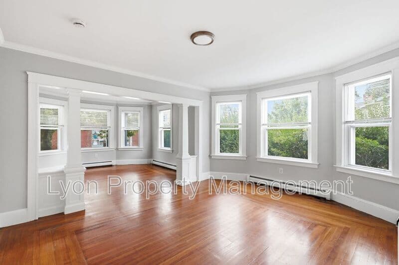 Providence Condo: 1213 Smith St