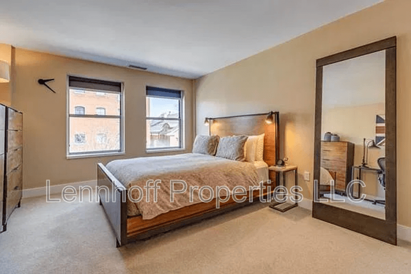 Salem Condo: 289 Essex Street - 305