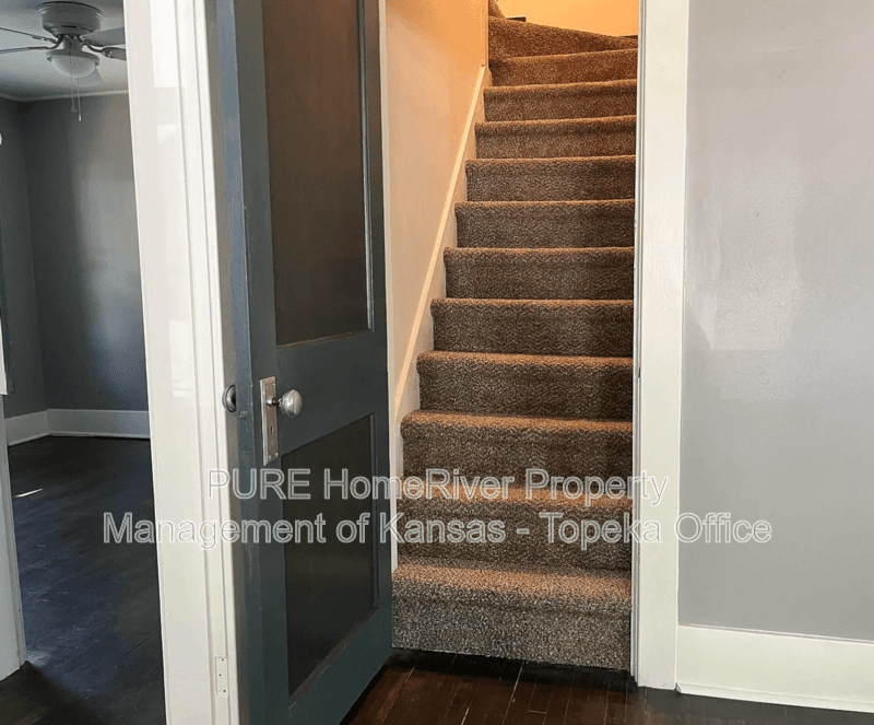 Topeka House: 202 NW Story ST