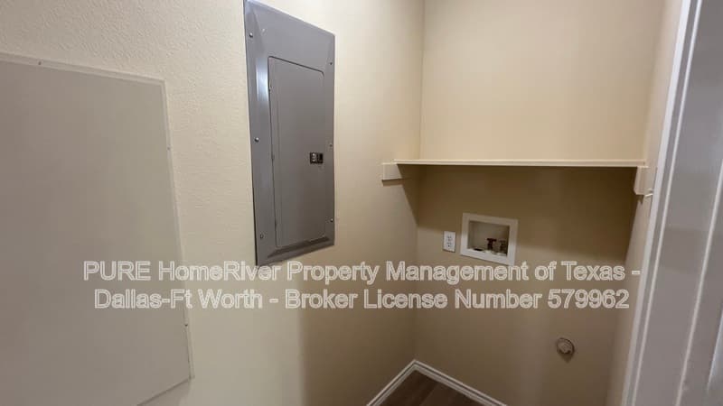 Duncanville House: 611 Oriole Blvd