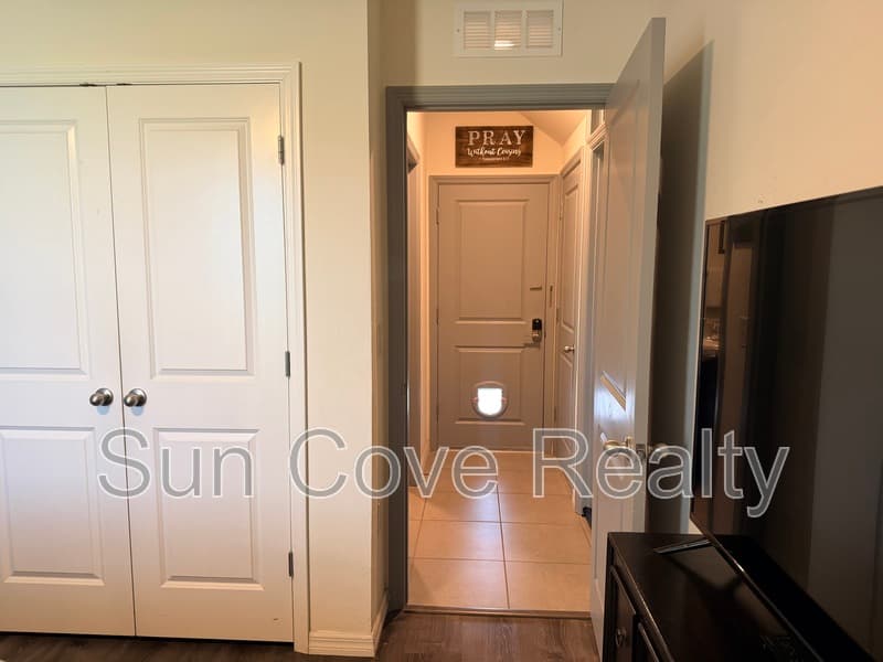 Wesley Chapel House: 8484 Bower Bass Cir