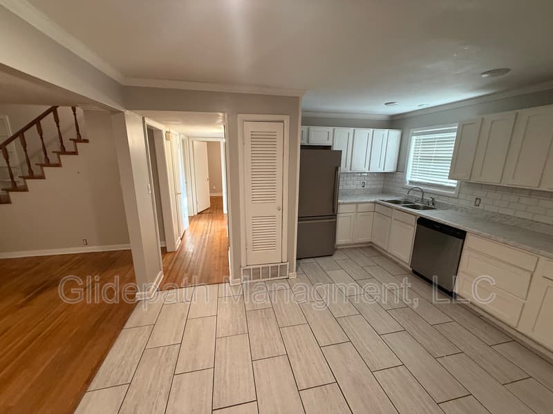 Jonesboro House: 1501 Broadmoor