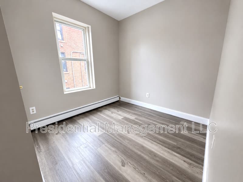 Hartford Condo: 258 Lawrence St