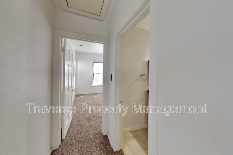 Fort Worth House: 3604 Baldwin Ave
