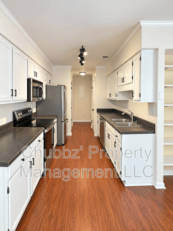Port Royal Townhome: 11 Battery Lane