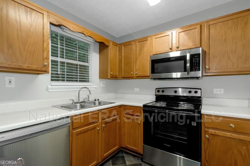 Dallas House: 564 Rustin Dr.