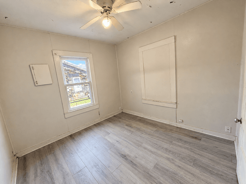 Ada House: 714 South Oak Avenue