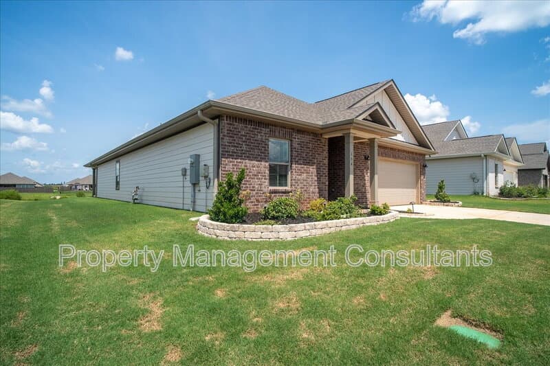 Huntsville House: 154 Lillian Farms Boulevard