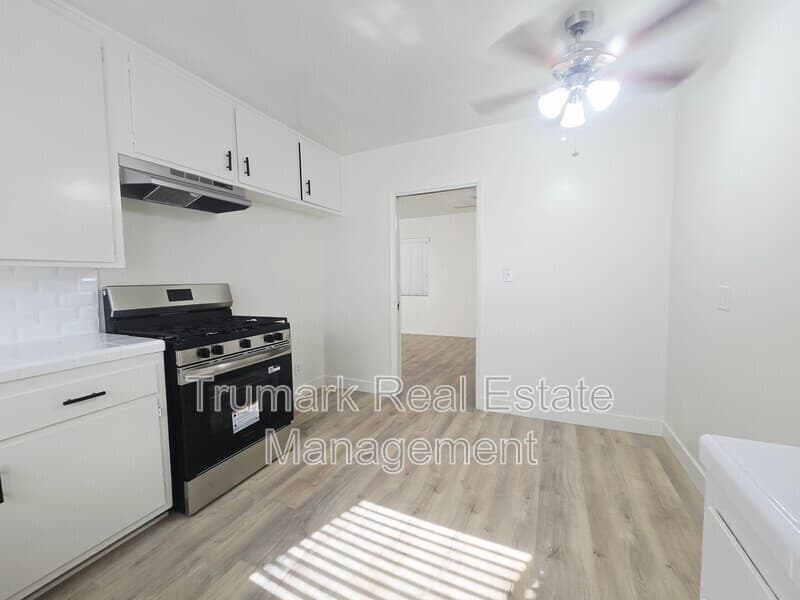 Pasadena Condo: 417 N Los Robles