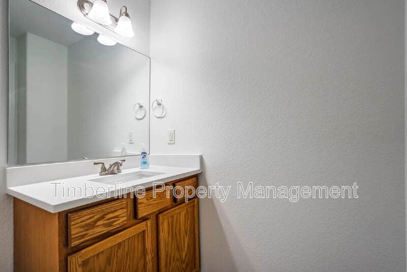 Monument House: 339 Fourth Street