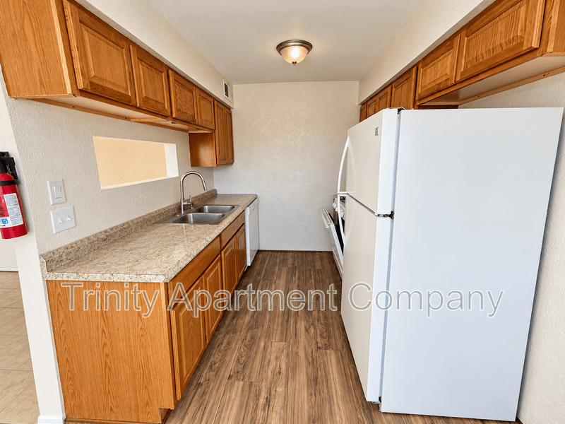 Albuquerque Condo: 124 General Arnold St NE Albuquerque