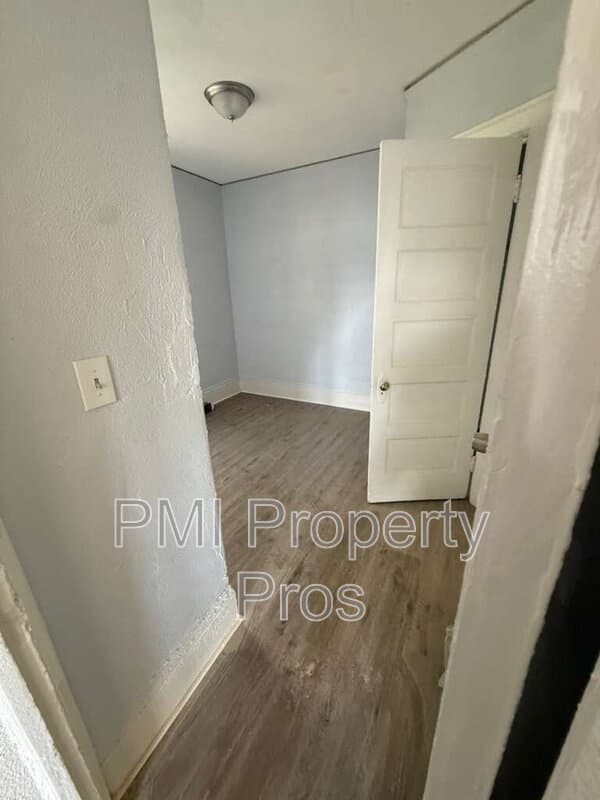 Milwaukee Condo: 1623 N 38th St
