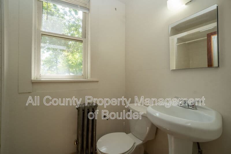 Boulder Condo: 2408 8th St