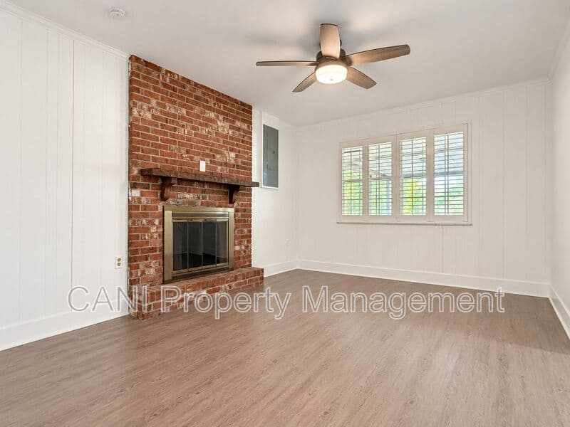Altamonte Springs House: 450 Forest Lake Drive