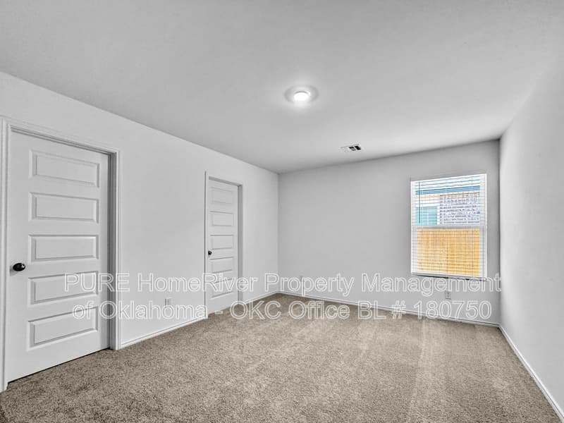 Edmond House: 5917 Bradford Pear Ln