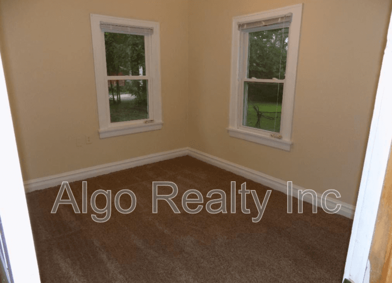 Minneapolis House: 3910 Emerson Avenue North