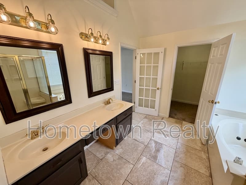 McDonough House: 175 Allie Drive