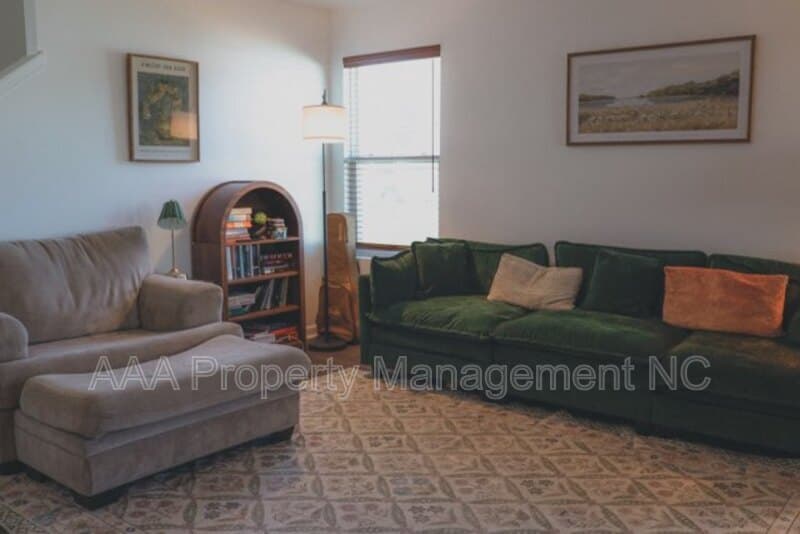 Stedman House: 5913 Fuchsia ct