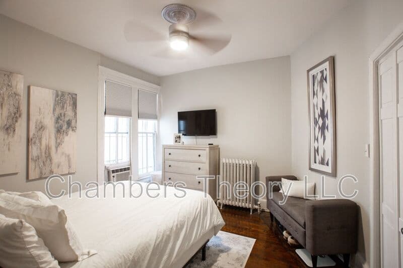 Washington Condo: 1823 Riggs Pl NW