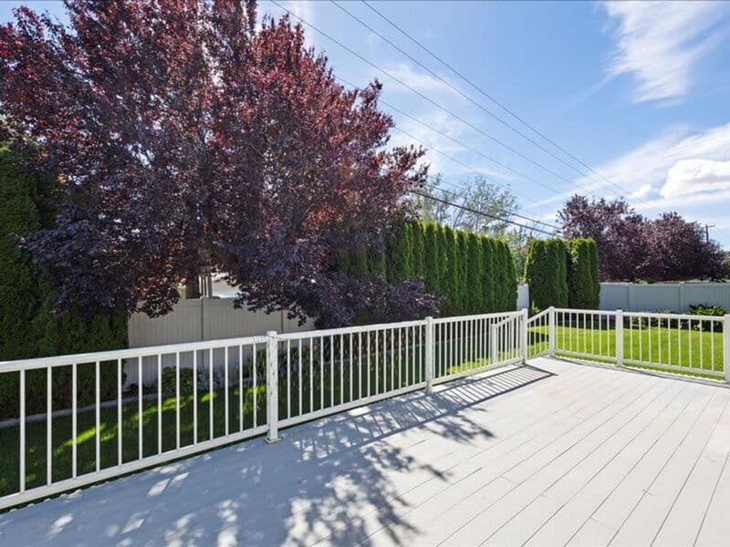 Kennewick House: 4009 S Palouse St