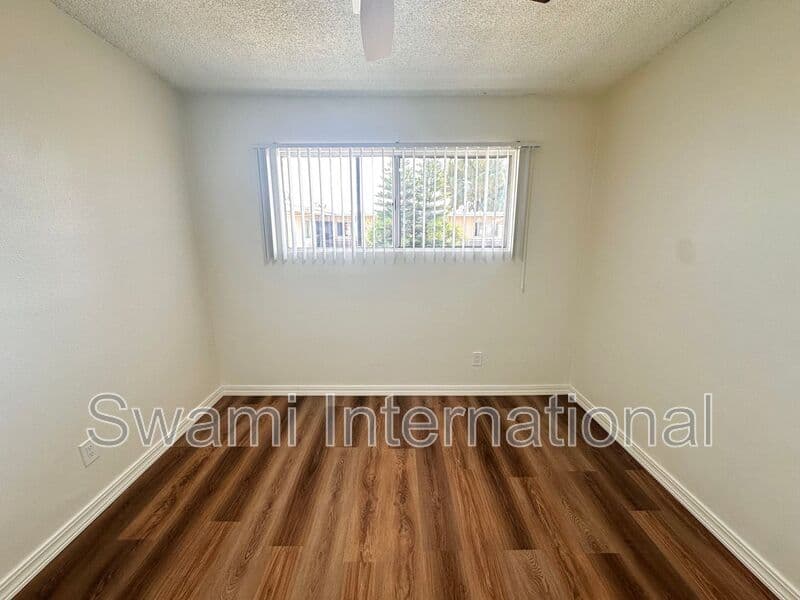 Wilmington Condo: 627 Island Ave