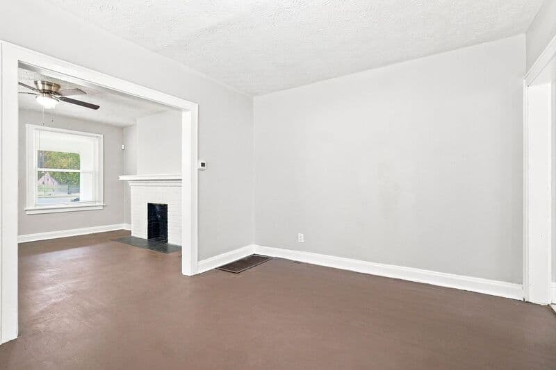 Columbus House: 132 S. Highland Avenue