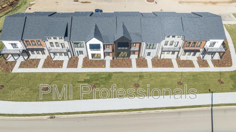 Murfreesboro Townhome: 2132 Gracie Bug Loop