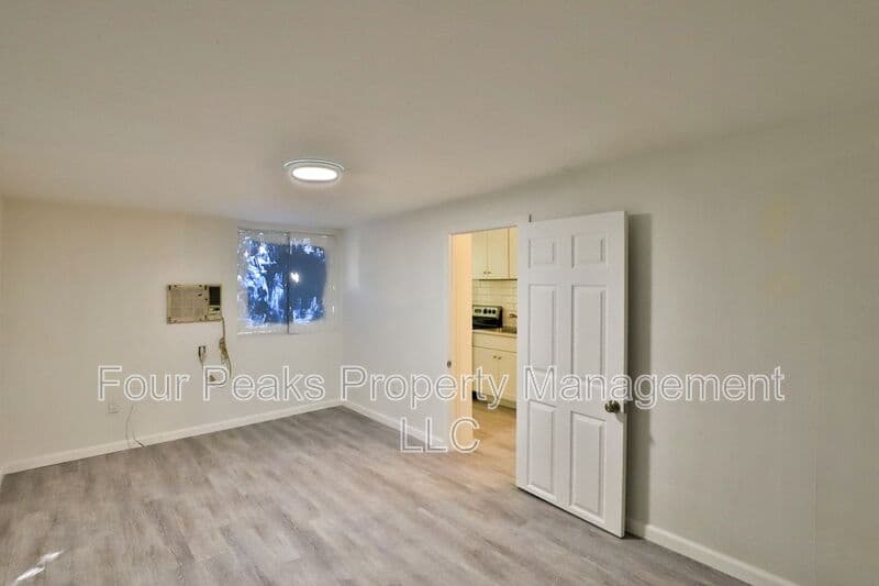 Phoenix House: 102 E. Hatcher Rd.