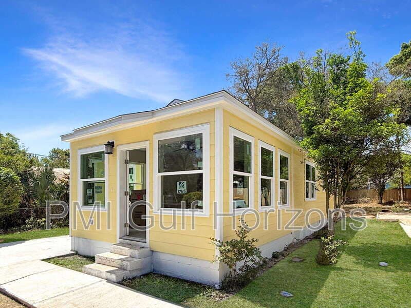 Pensacola House: 239 North K Street