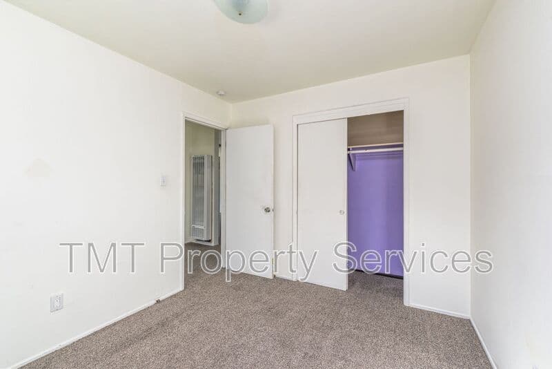 Sacramento House: 2431 33rd St.