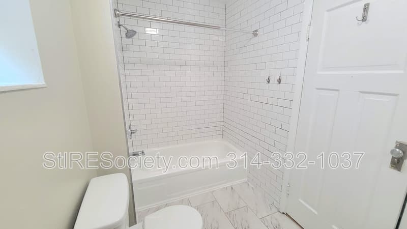 St. Louis Condo: 2918 Louisiana Ave. #A