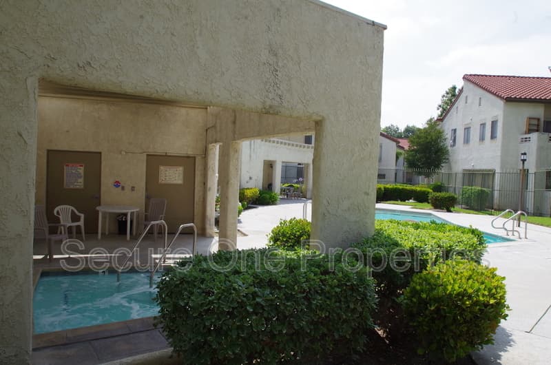 Simi Valley Condo: 3264 Darby Street