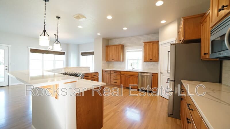Liberty Lake House: 24999 E Ludlow Ave