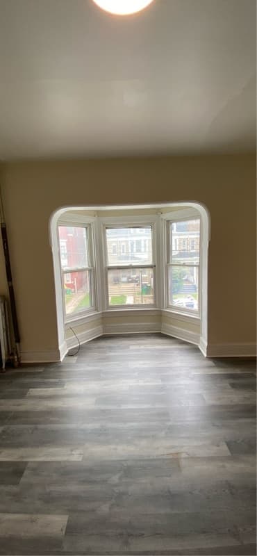 York House: 144 West Jackson Street - D