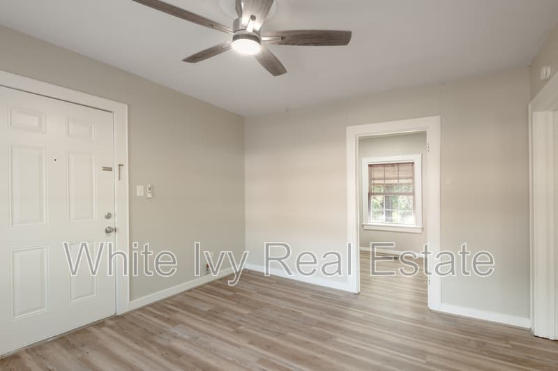 Huntsville Condo: 811 Sam Houston