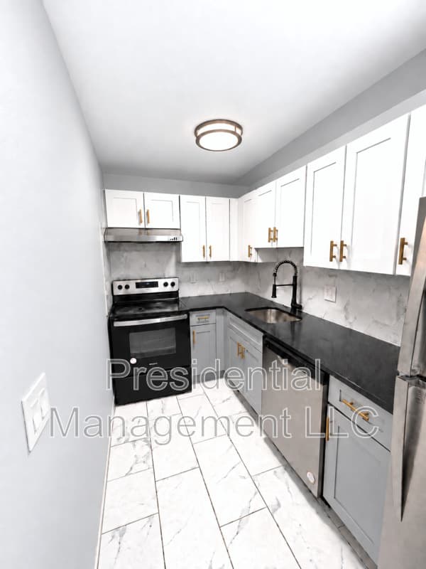 Hartford Condo: 280 Collins St