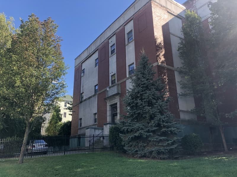 Fall River Condo: 260 Fountain St - D1
