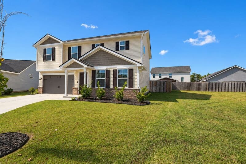 Savannah House: 3 Cadre Circle