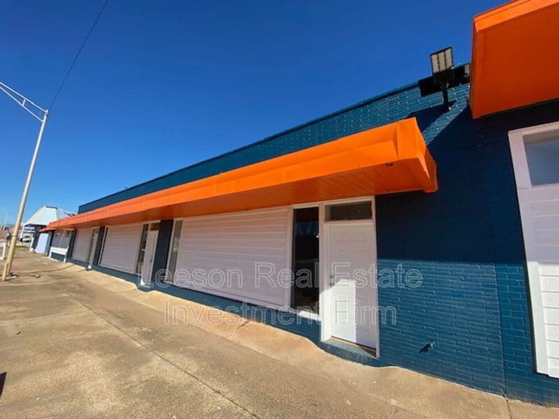 Shreveport House: 218-228 North Market Street