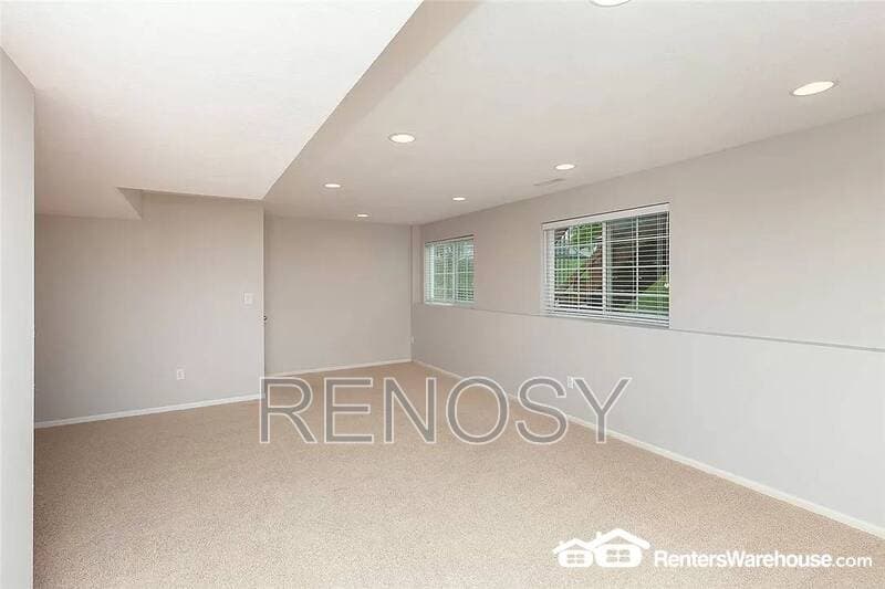 West Des Moines House: 7732 Beechtree Ln