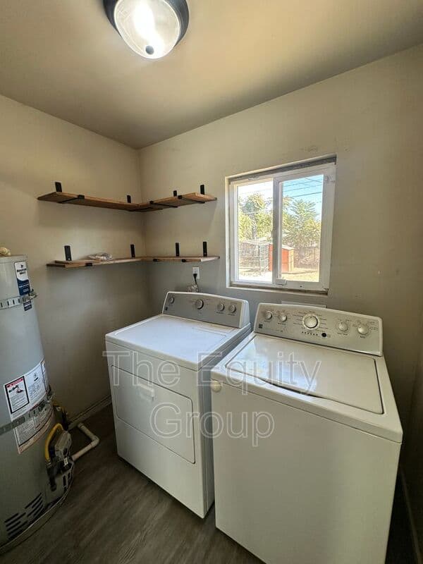 Tulare House: 534 South Los Angeles St